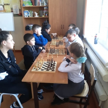 10 марта  состоялись соревнования по шахматам "Белая Ладья" и шашкам "Чудо шашки".