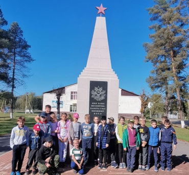 Посещение памятника ВОВ в ст.Баговской